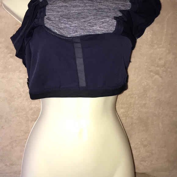 Lululemon size 8 blue and heathered grey tank 💕 - Picture 5 of 7